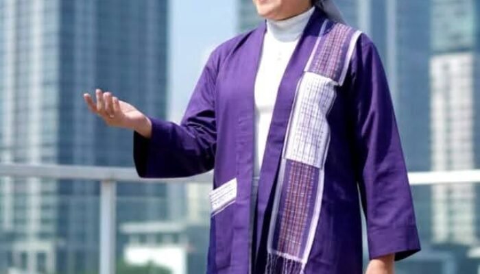 Perjalanan Ayu Yulia Djohan Dari Tulisan Hingga Panggung Seni