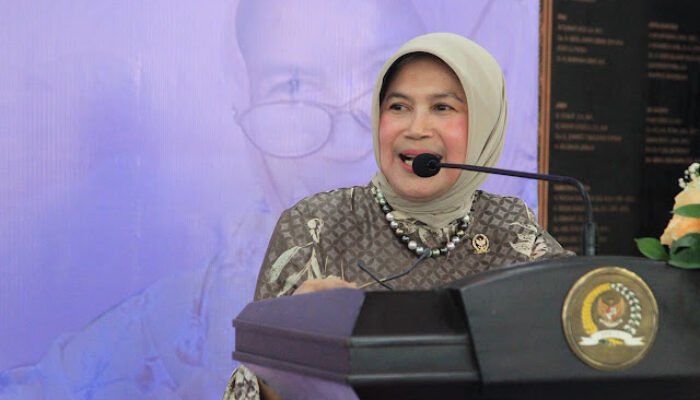 Anna Ruswan Latuconsina “Pencegahan Kekerasan Terhadap Perempuan dan Perlindungan Hak Asasi Melalui Diskusi Buku Arung Jeram Pernikahan”